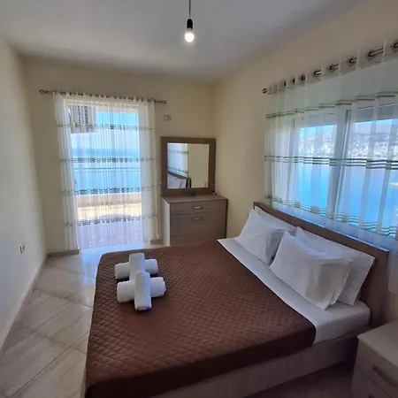 Alexander Apartman