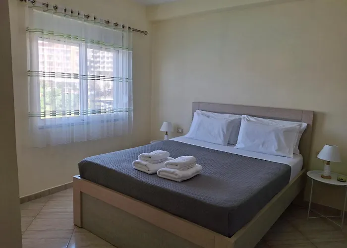 Alexander * Sarandë