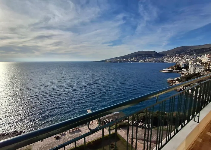 Alexander * Sarandë